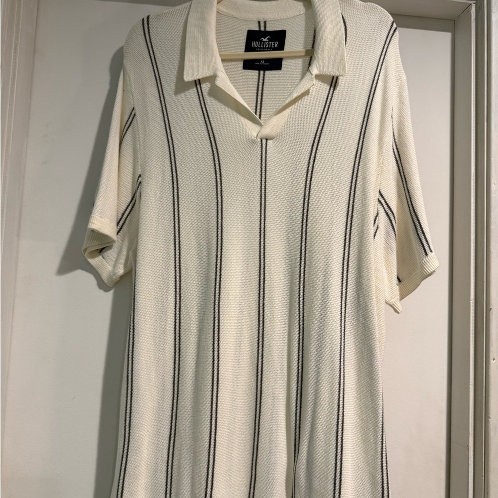 Hollister Men's Ivory Polo with Black Stripes
